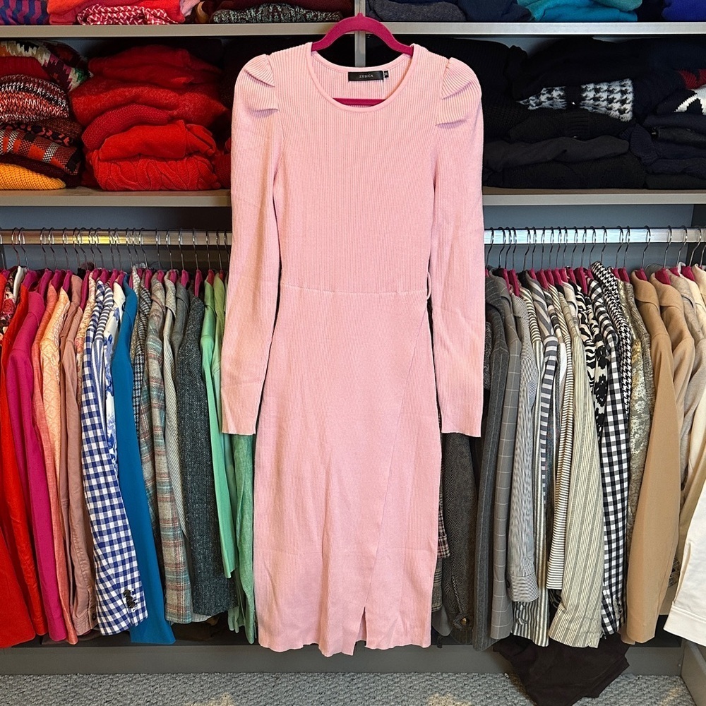 Zesica pink long sleeve sweater midi dress size M NWT